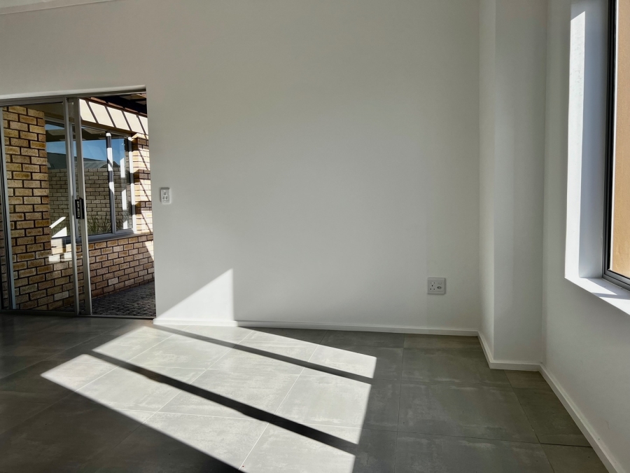 3 Bedroom Property for Sale in Mooikloof Country Estate Western Cape